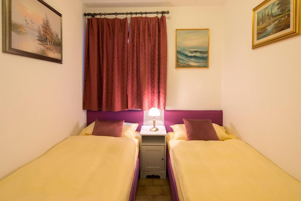 Hotel Al Fiume Tegna エクステリア 写真